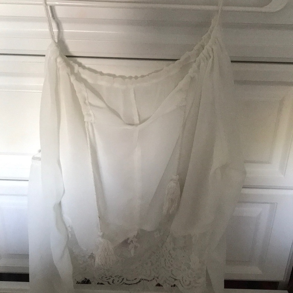 Lace white crop top